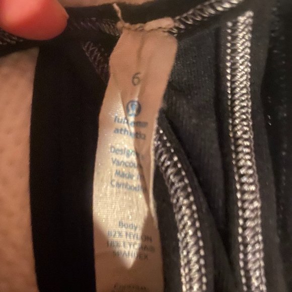 Lululemon No Limit Tank Top Black Size 6 - Picture 9 of 9